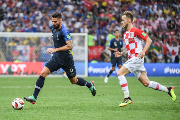 作为勒沃库 作为勒沃库